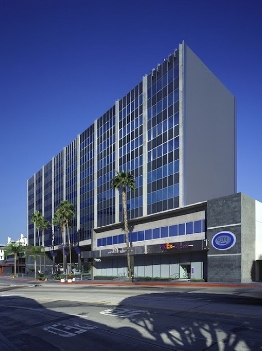 Dr. Borzoo Ahmadi DDS - Cosmetic Dentist - Gallery 5