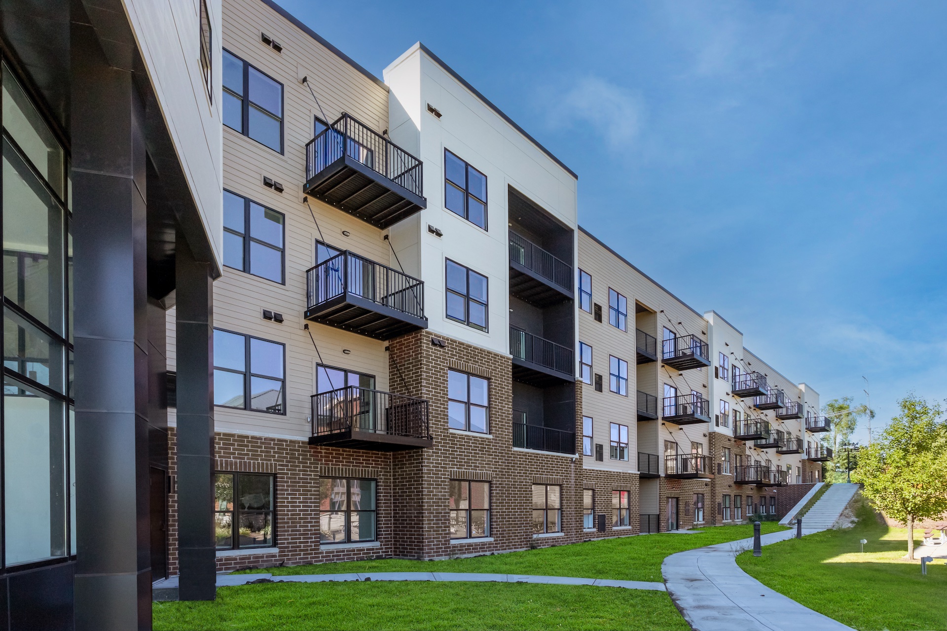 Station 250 Luxury Apartments - Gallery 8