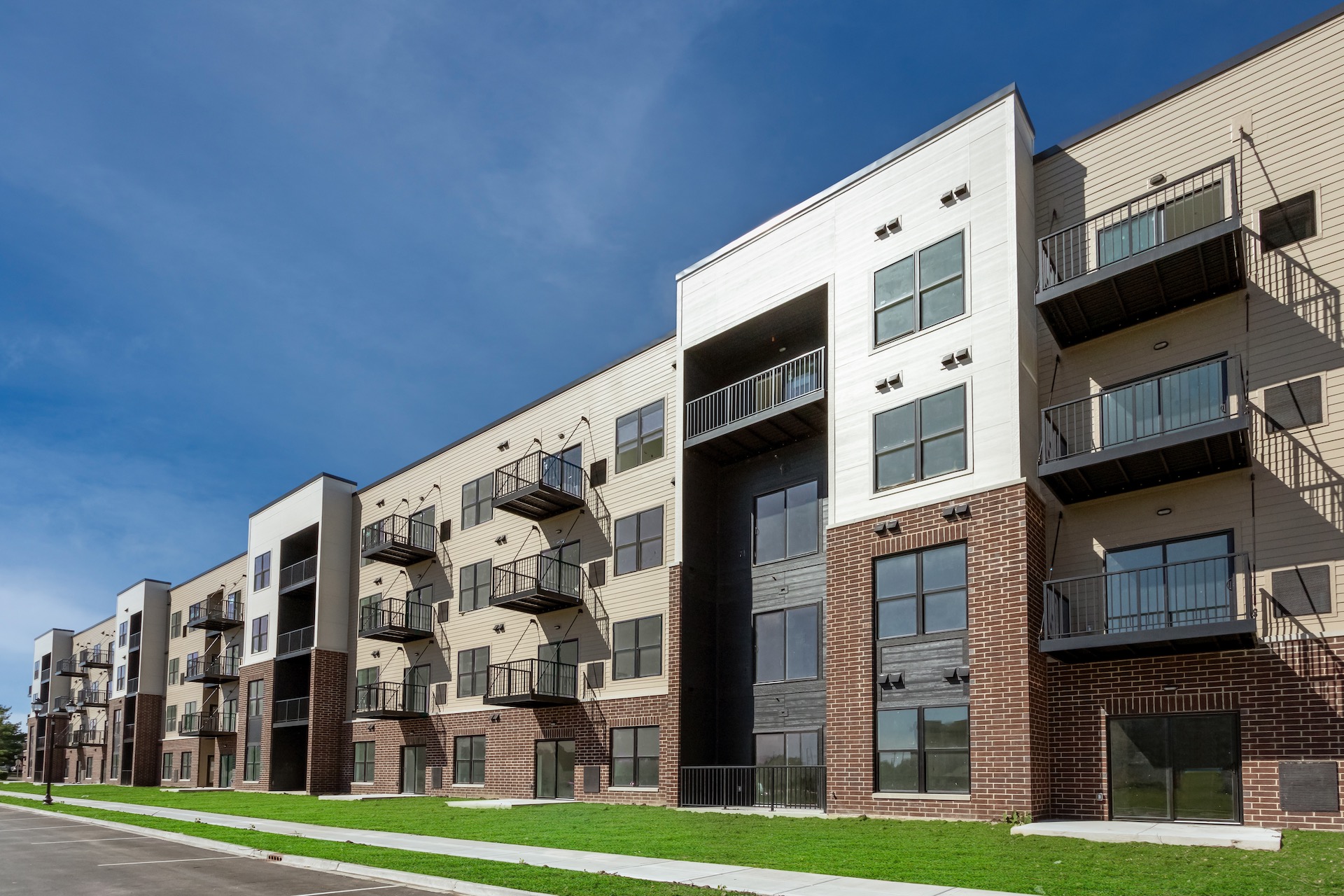 Station 250 Luxury Apartments - Gallery 9