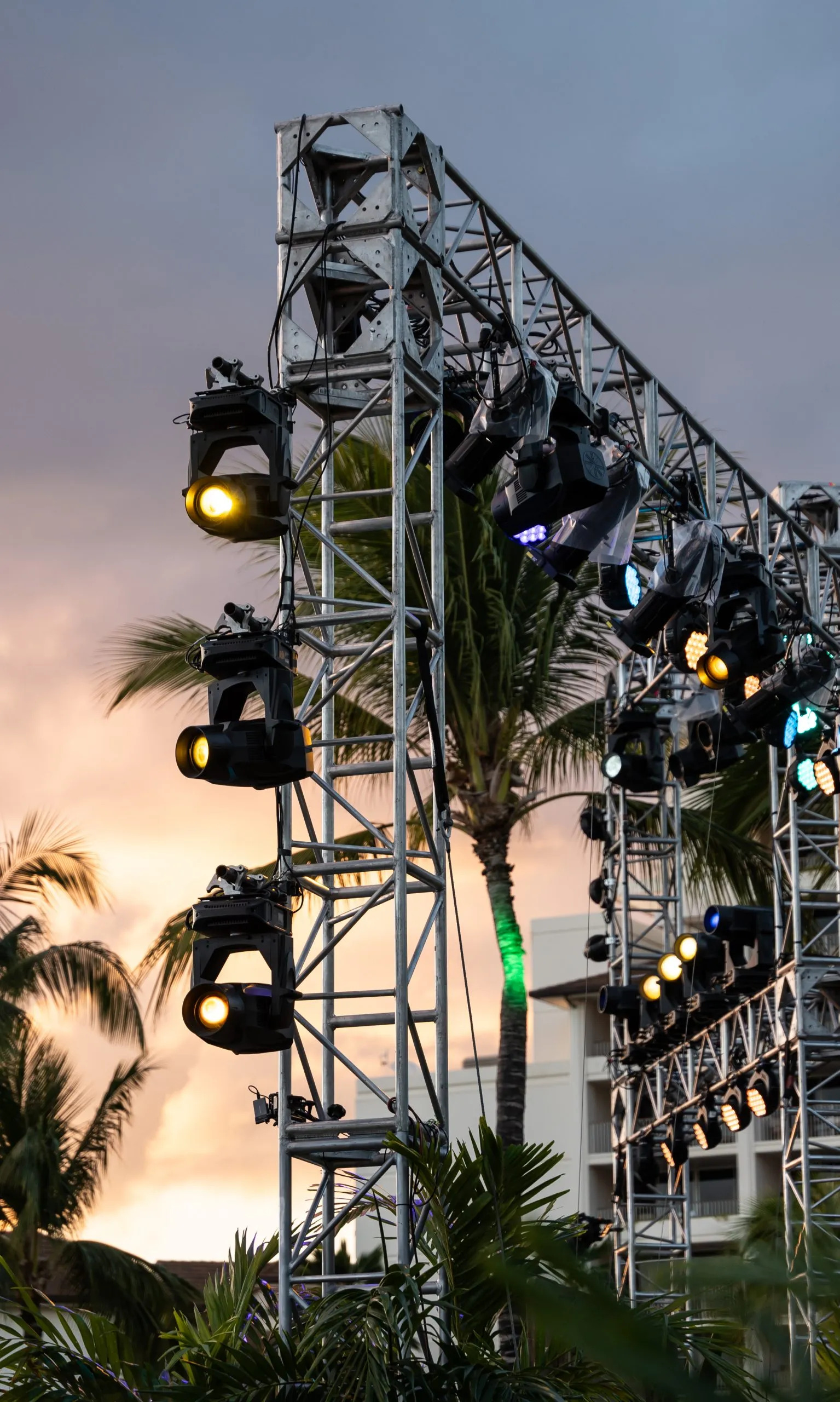 OnStage Hawai'i - Gallery 4