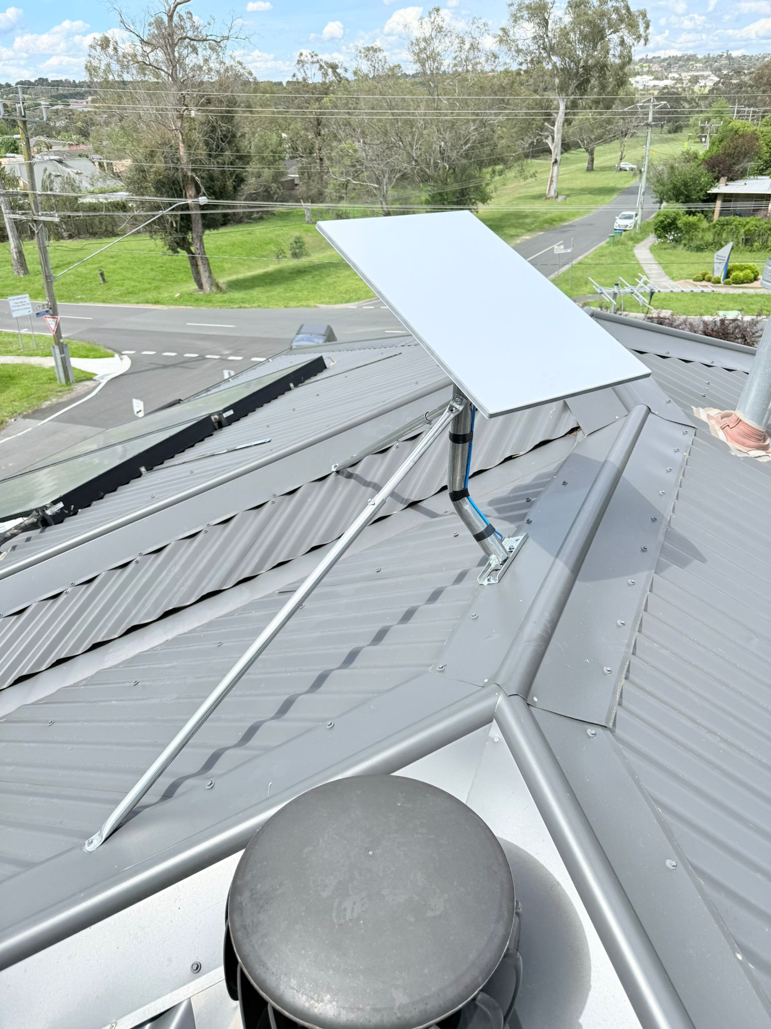 Sky Connection Antennas & Security - Gallery 8