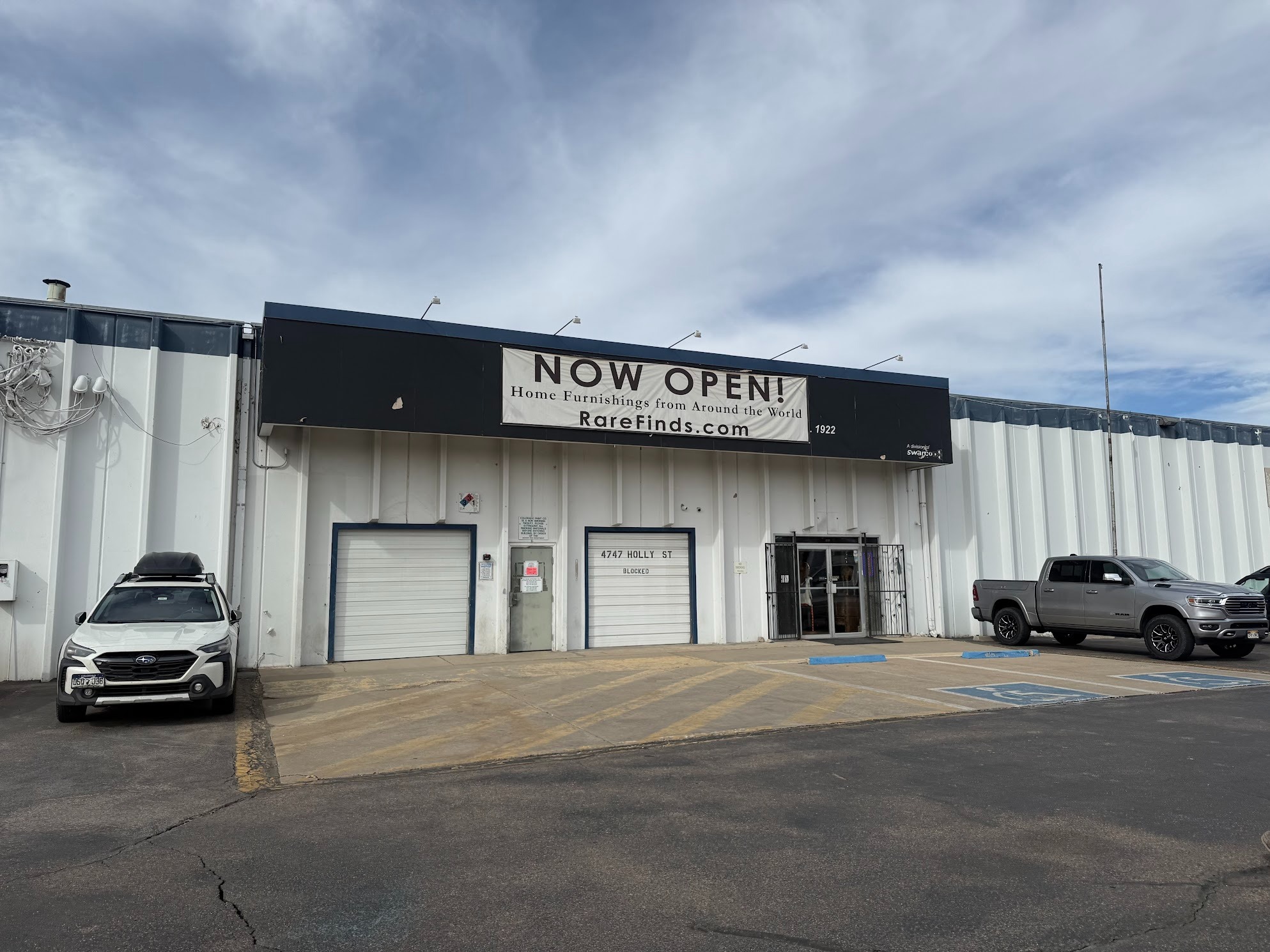 Rare Finds Warehouse - Gallery 4